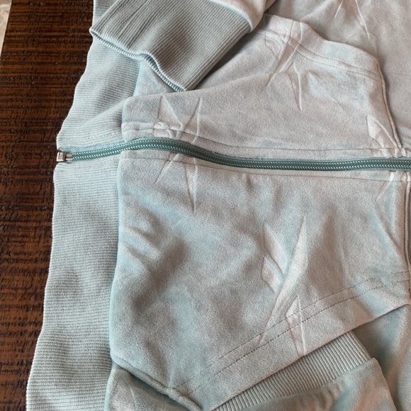 VELOUR PATERNS REEBOK VEST perfect condition - Picture 4 of 7